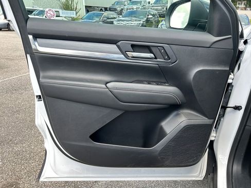 Used 2026 GMC Terrain Elevation FWD image 9