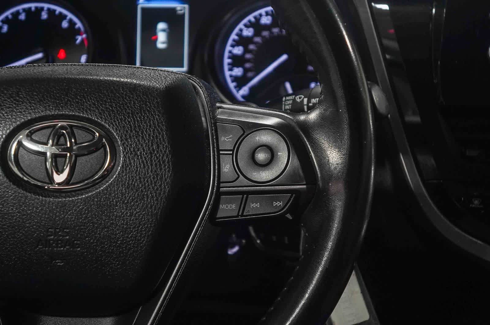 Certified 2022 Toyota Camry SE FWD image 17