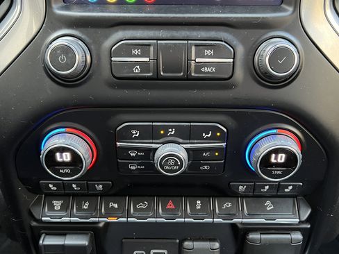 Used 2022 Chevrolet Silverado 2500 LTZ w/ LTZ Plus Package image 29