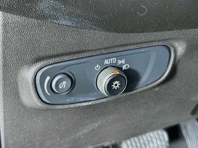 Used 2024 Chevrolet Equinox RS FWD image 13