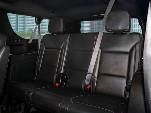 Used 2024 GMC Yukon XL Denali RWD image 21