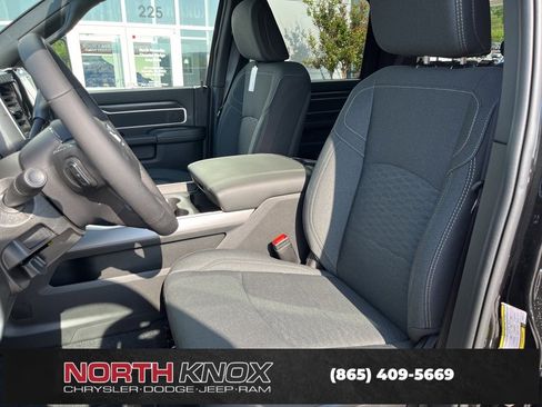 New 2025 RAM 3500 Big Horn image 4