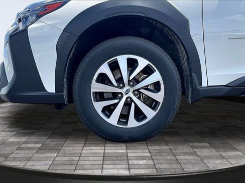 Used 2025 Subaru Outback Premium AWD/4WD image 30
