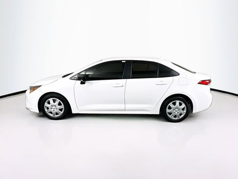 Used 2023 Toyota Corolla LE image 4