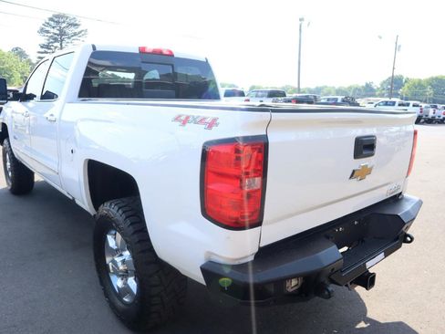 Used 2016 Chevrolet Silverado 2500 High Country w/ Duramax Plus Package AWD/4WD image 7