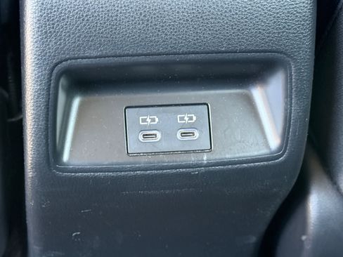 Used 2024 Toyota Corolla LE FWD image 11