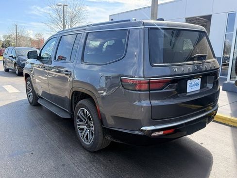 Used 2024 Jeep Wagoneer Series II w/ Flexible Seating Group image 6