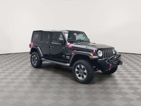 Used 2018 Jeep Wrangler Unlimited Sahara image 31