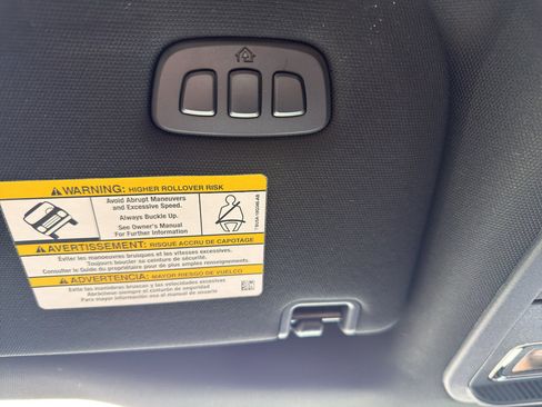 Used 2024 Ford F350 Lariat w/ Chrome Package image 19