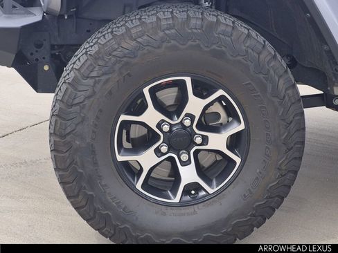 Used 2021 Jeep Wrangler Unlimited Rubicon AWD/4WD image 10