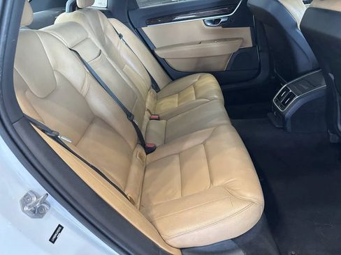 Used 2018 Volvo S90 T5 Momentum w/ Convenience Package AWD/4WD image 39