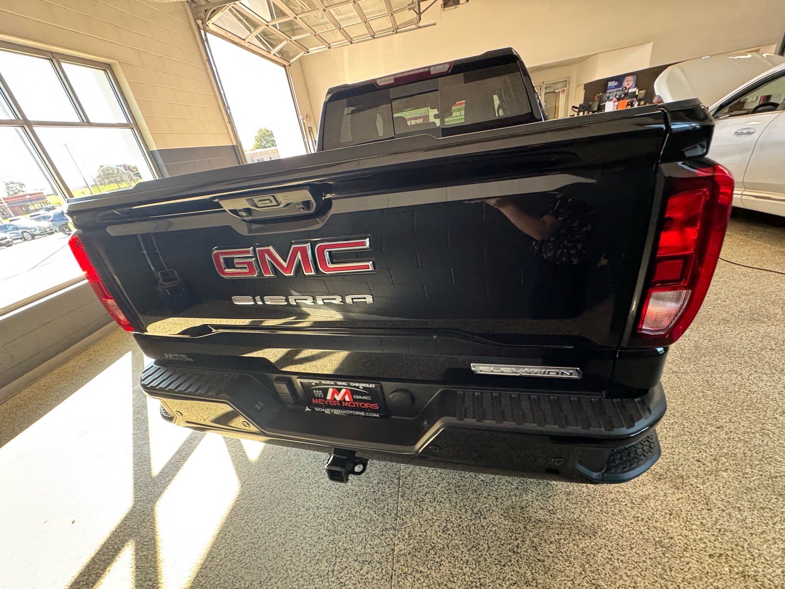 Used 2026 GMC Sierra 1500 Elevation w/ Elevation Premium Package AWD/4WD image 6