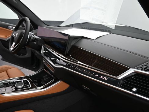 New 2026 BMW X5 sDrive40i w/ Parking Assistance Package image 24