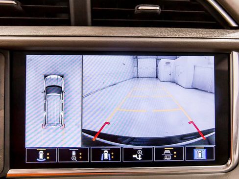 Used 2021 GMC Yukon Denali AWD/4WD image 14
