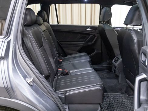 Certified 2024 Volkswagen Tiguan SE R-Line AWD/4WD image 13