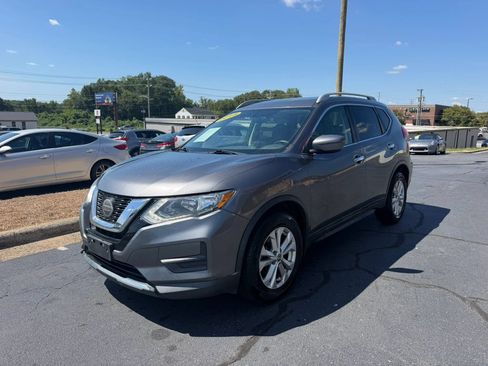 Used 2018 Nissan Rogue S w/ S Value Package FWD image 3