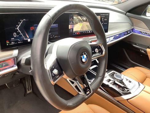 Certified 2023 BMW 740i image 22