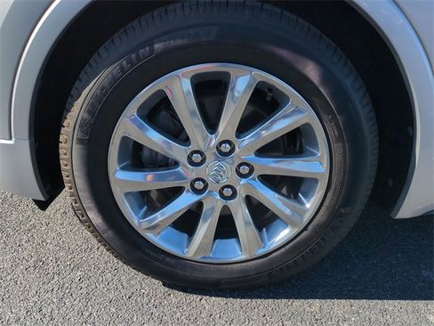 Used 2019 Buick Envision Essence image 10