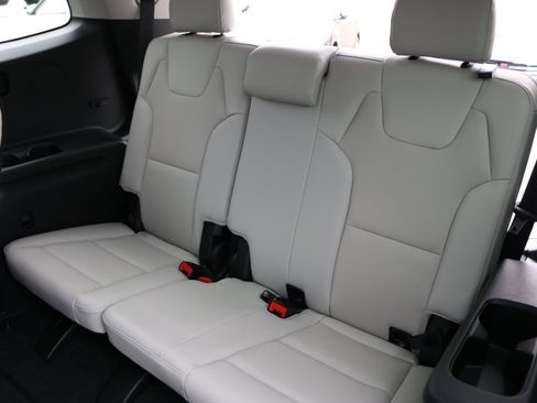 Used 2025 Kia Telluride S AWD/4WD image 33