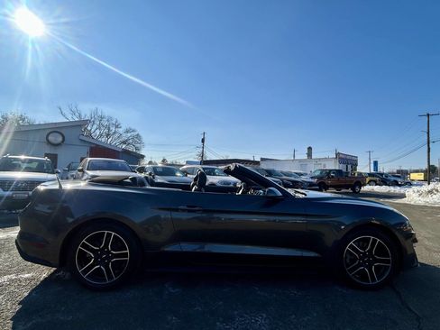 Used 2018 Ford Mustang Premium RWD image 7