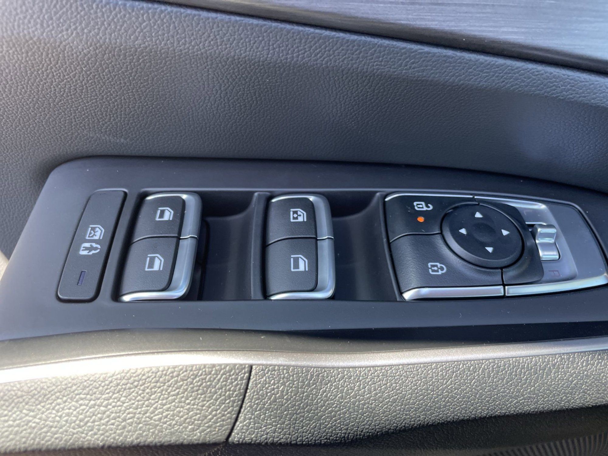 Certified 2026 Kia Sorento X-Line EX AWD/4WD image 24