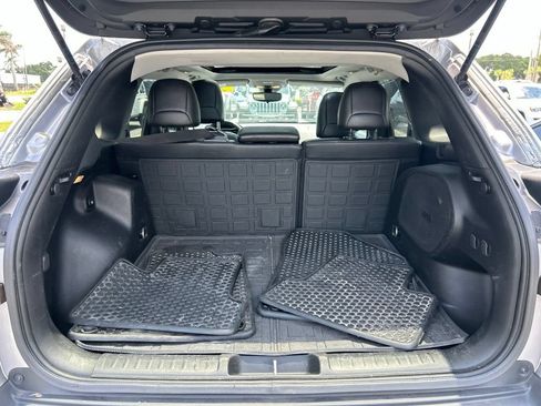 Used 2022 Jeep Cherokee Trailhawk w/ Sun, Sound & Nav Group AWD/4WD image 48