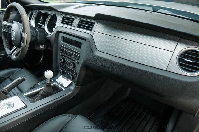 Used 2010 Ford Mustang Shelby GT500 RWD image 33