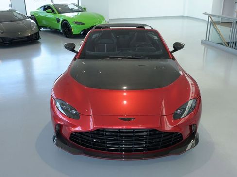 Used 2023 Aston Martin V12 Vantage Roadster image 16