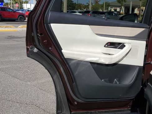 Used 2024 MAZDA CX-90 3.3 Turbo w/ Premium Plus Pkg image 15