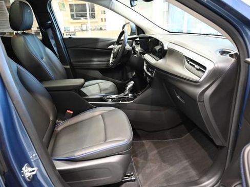 Used 2025 Buick Encore GX Sport Touring w/ Experience Buick Package image 10