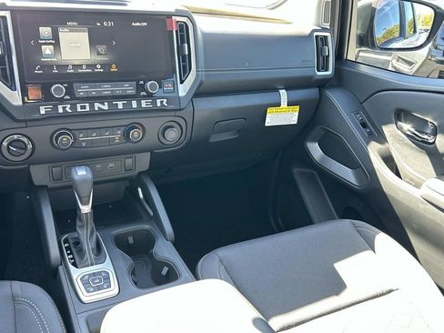 New 2026 Nissan Frontier SV w/ Tow Package AWD/4WD image 24