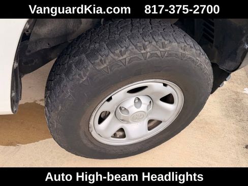 Used 2021 Toyota Tacoma SR image 11