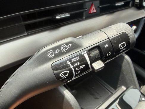 Used 2025 Kia Sportage EX w/ Premium Package FWD image 29