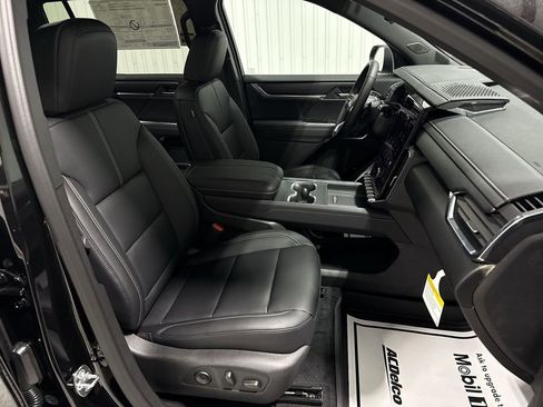 New 2026 GMC Acadia Elevation w/ Black Edition image 29