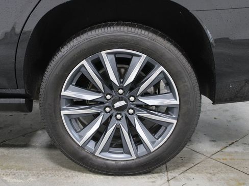 Used 2024 Cadillac Escalade Sport w/ Touring Package AWD/4WD image 18