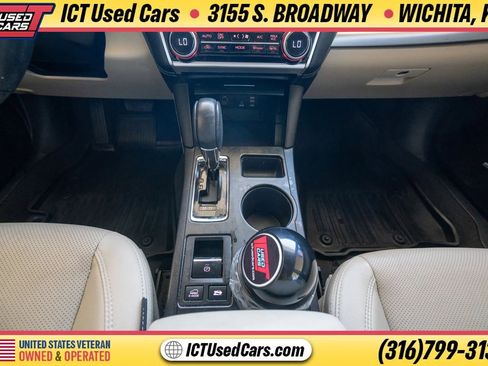 Used 2018 Subaru Outback 2.5i Limited AWD/4WD image 21