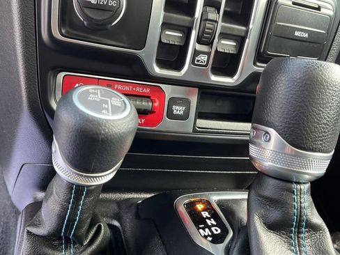 Used 2023 Jeep Wrangler Unlimited Rubicon 4xe AWD/4WD image 20