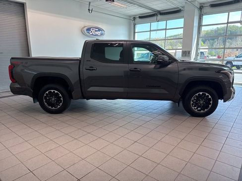 Used 2025 Toyota Tundra SR5 w/ TRD Off-Road Package AWD/4WD image 20