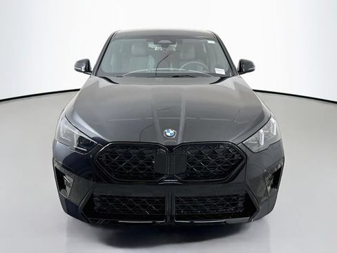 New 2026 BMW X2 xDrive28i w/ Technology Package AWD/4WD image 2