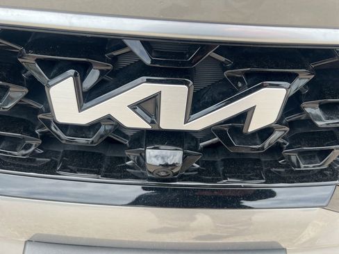 Certified 2024 Kia Sorento SX Prestige AWD/4WD image 31