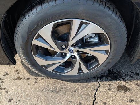 Used 2025 Subaru Legacy Premium image 14