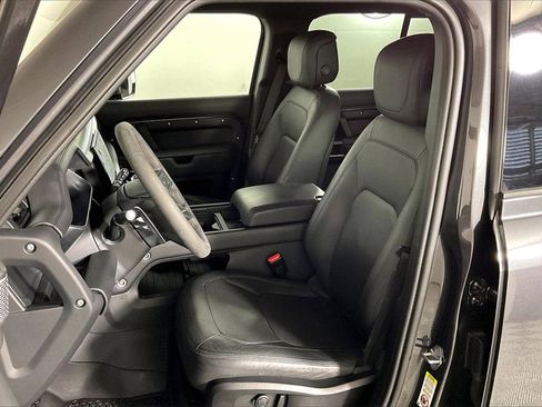 Used 2023 Land Rover Defender 110 V8 image 24