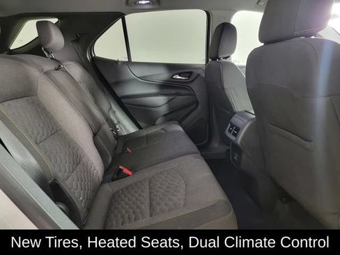 Used 2019 Chevrolet Equinox LT FWD image 16