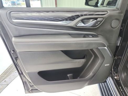 Used 2021 GMC Yukon XL Denali w/ Denali Premium Package image 40