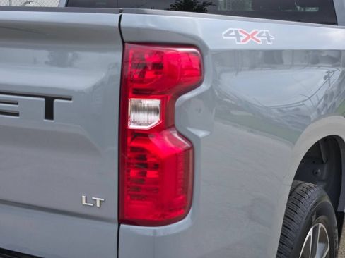 Used 2024 Chevrolet Silverado 1500 LT AWD/4WD image 11