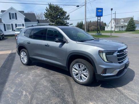Used 2025 GMC Acadia Elevation w/ Elevation Premium Package image 5