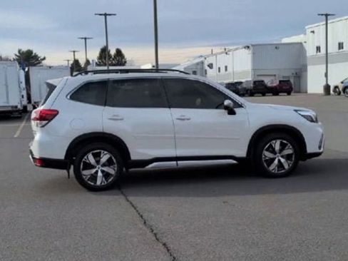 Used 2020 Subaru Forester Touring AWD/4WD image 9