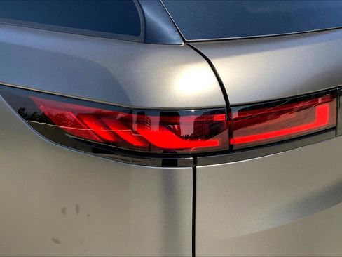 New 2025 Land Rover Range Rover Sport SV Edition Two image 5