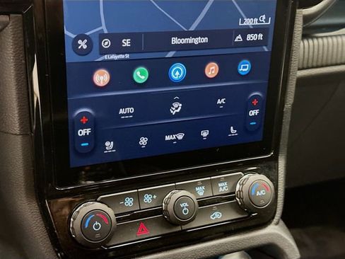 Used 2024 Ford Ranger Lariat w/ Trailer Tow Package image 16