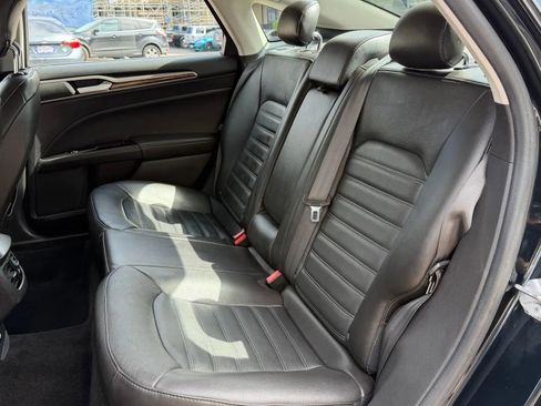 Used 2014 Ford Fusion SE w/ Equipment Group 202A image 13